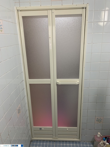 浴室折戸交換にサニセーフⅡを取付け！！！（大阪市西成区 S様邸）