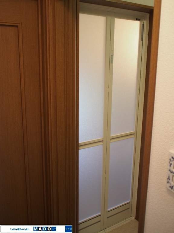 ＹＫＫＡＰ　浴室折戸サニセーフⅡ